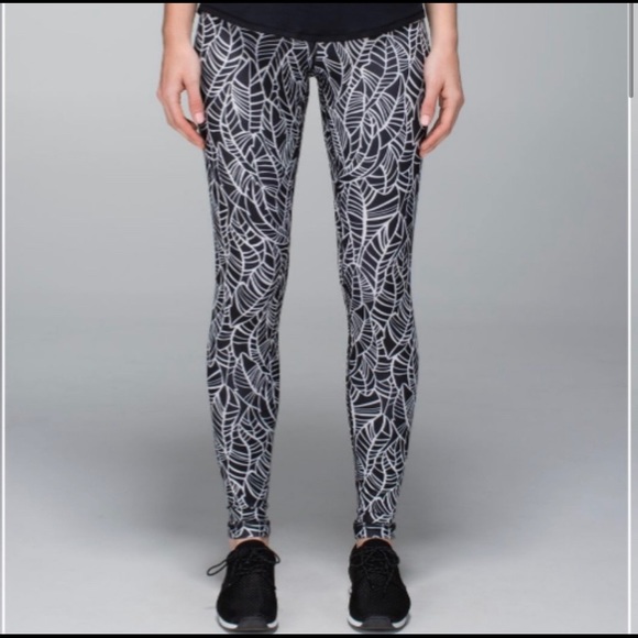 Lululemon Roll Down Wunder Unders Rare! - Picture 7 of 8